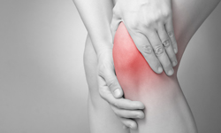 「膝の痛み」をあきらめない！ 原因と対策法を紹介！