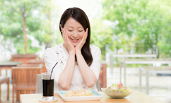 肩こりにいい? 抗炎症作用を持つ食べ物をご紹介