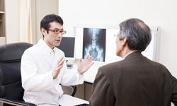 病院に行った方がいい腰痛