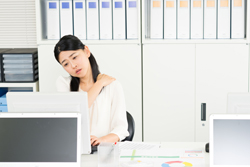その肩こりは「肘の病気」かも? 肘部管症候群とはどんな病気か?